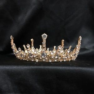 Gold-toned Rhinestone Tiara NWOT